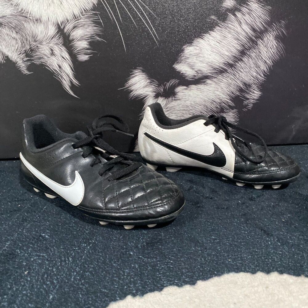 Nike JR Tiempo Rio II FG-R 631286-010 Athletic Soccer Cleats Boys 13.5C Black